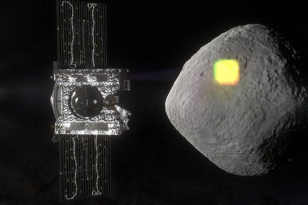 NASA uzay aracı, gök taşında su kalıntıları buldu