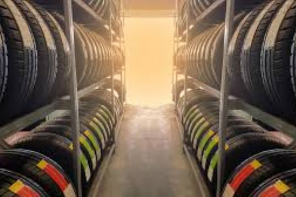 30 bin TL'lik lastiği böyle çaldılar