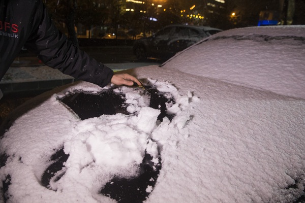 Ankara'da kar yağışı