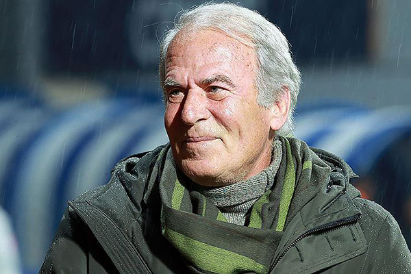 Kasımpaşa, Mustafa Denizli'nin sözleşmesini uzattı