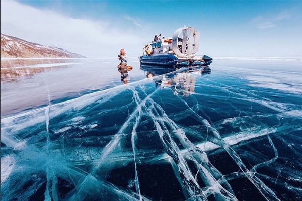 Dünyanın en derin gölü olarak bilinen, Baykal gölü