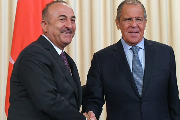 Mevlüt Çavuşoğlu ve Sergey Lavrov, Bakü’de bir araya geldi