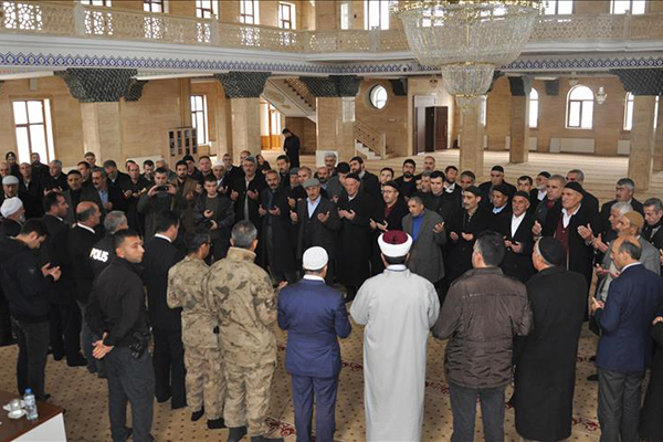 Muş'ta husumetli aileler barıştırıldı