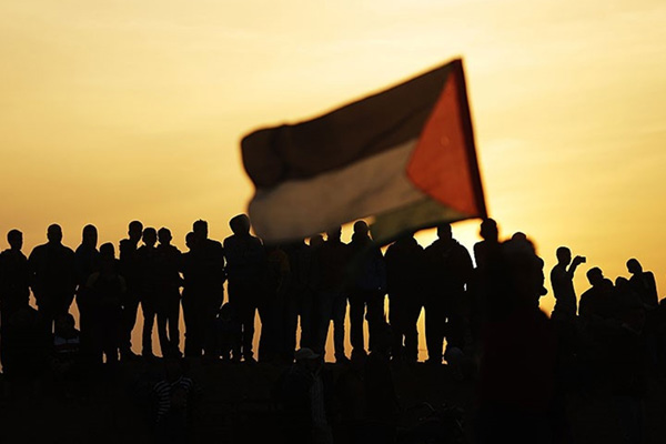 Filistinli şehit çocuk toprağa verildi