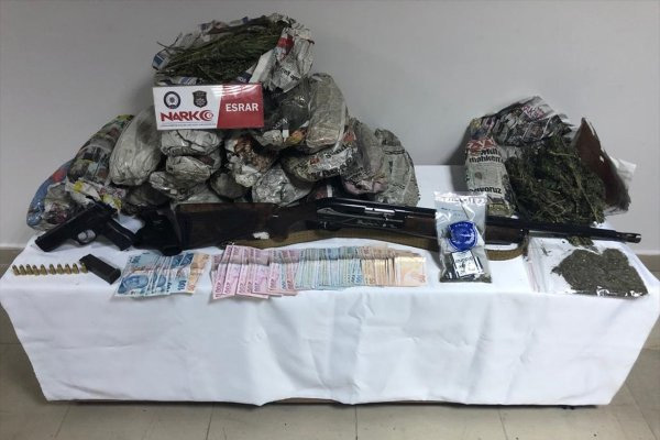 Çorum'da 11 kilo esrar ele geçirildi