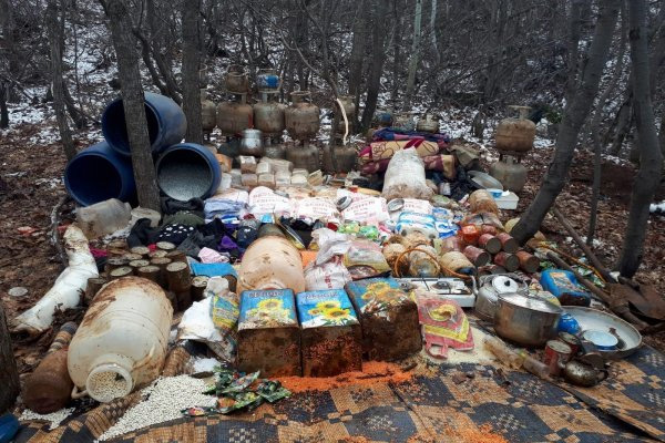 PKK'lı teröristlerin 5 odalı sığınağı imha edildi