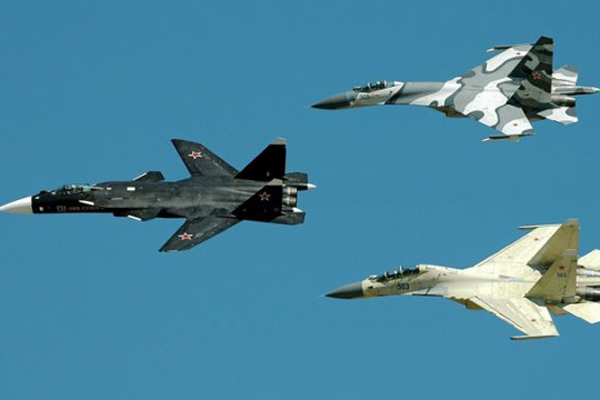 Rusya harekete geçti! Savaş uçakları konuşlandı