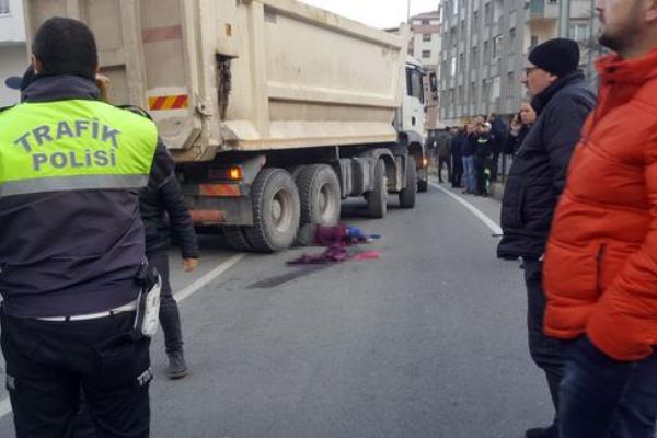 Rize'de hafriyat kamyonu dehşeti: Anne ve kızı can verdi