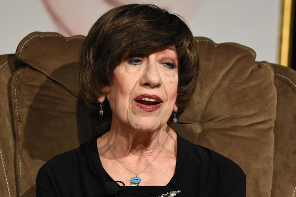 'Ayşen Gruda'nın tedavisi yoğun bakımda sürüyor'