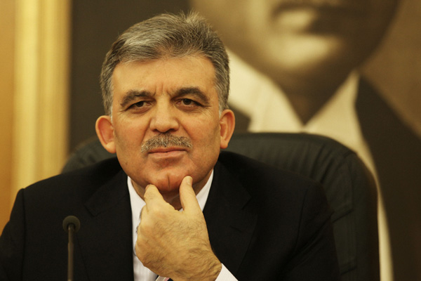 İşte Gül'ün parti kuracağı iddialarını yalanlamamasının nedeni