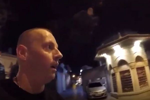 Turistin ezan sesini duyduğunda verdiği tepki