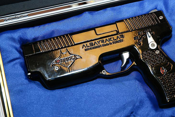 Milli elektroşok silahı Wattozz için ilk satış sözleşmesi imzalandı