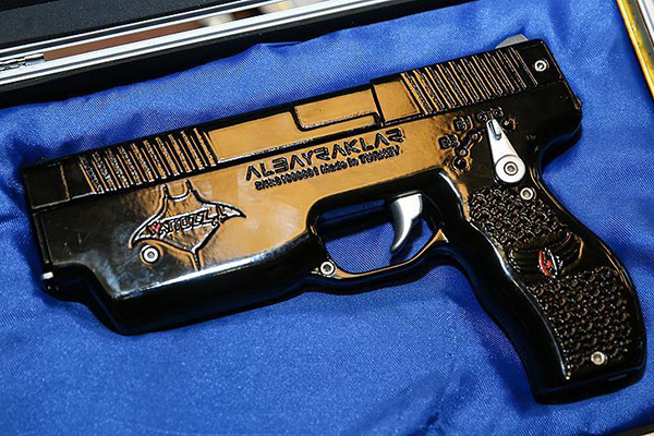 Milli elektroşok silahı Wattozz için ilk satış sözleşmesi imzalandı