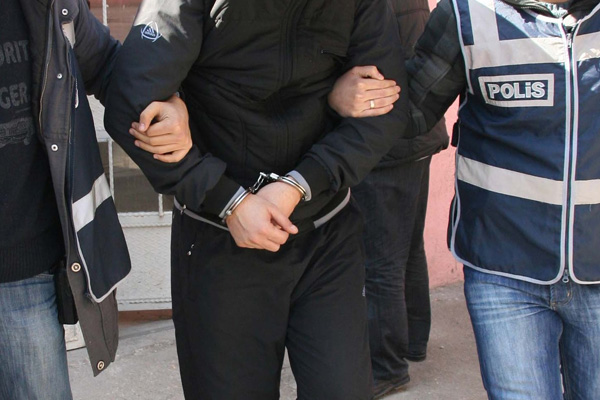 Mardin'de FETÖ operasyonu: 3 polise tutuklama
