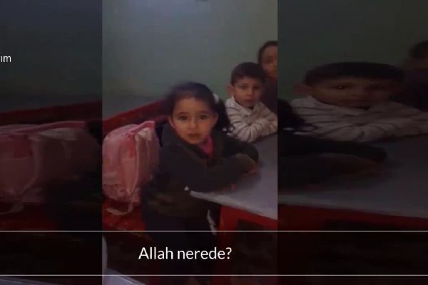 Ana Okulundaki minik kızdan Akide Dersi