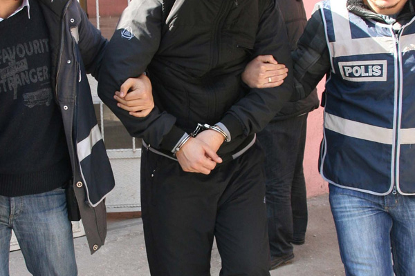 İzmir'de zabıtaya rüşvet operasyonu