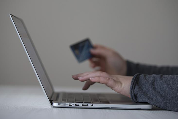 Tüketicilere 'internet alışverişi' uyarısı