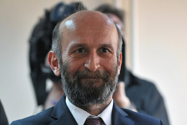 Gazeteci Erdem Gül CHP’den aday oldu