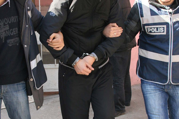 ByLock kullanan 11 öğretmen gözaltında