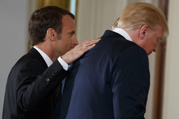 Macron, Trump'ın Suriye’den askerleri geri çekme kararını eleştirdi