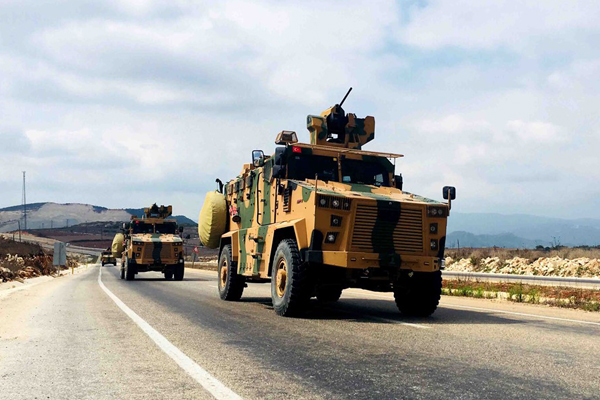 Askeri birlikler sınıra sevk ediliyor