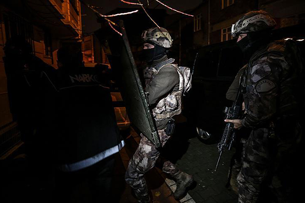 İstanbul'da narkotik operasyonu: 40 gözaltı