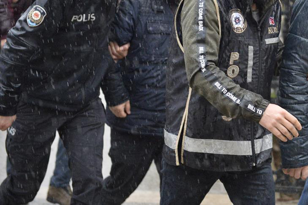 FETÖ şüphelileri Yunanistan'a kaçarken yakalandı