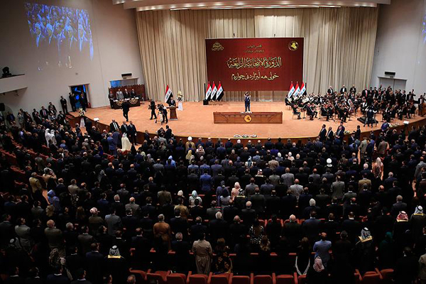 Irak'ta hükümet siyasi anlaşmazlıkların neden olduğu krizle boğuşuyor