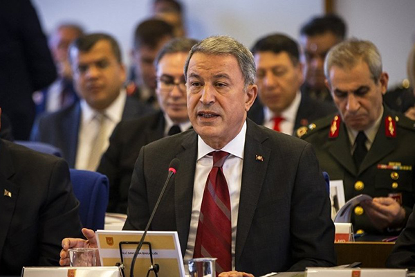 Bakan Akar'dan CHP'li Özel hakkında suç duyurusu