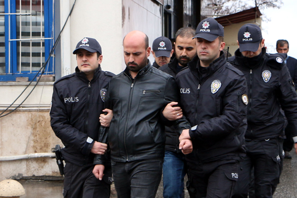 FETÖ'nün 'kripto asker' yapılanmasına operasyon