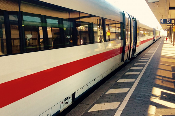 Almanya'da tren yoluna IŞİD suikasti soruşturması