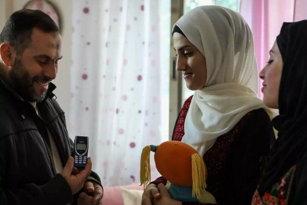 Eşine 18 yıl sonra hediyesini verebildi