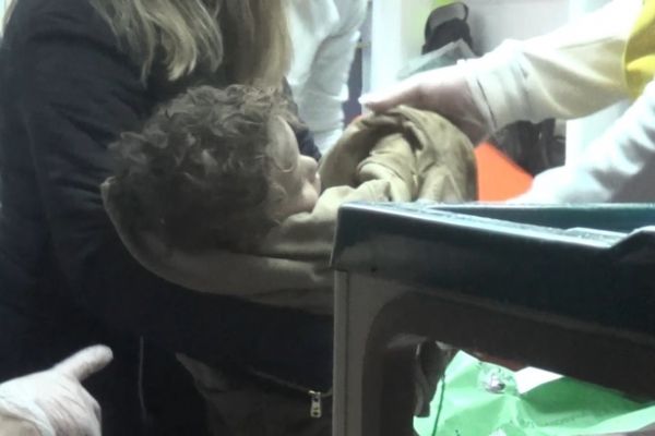 Mültecileri ölümden jandarma kurtardı