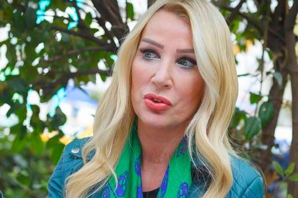 Seda Sayan, yardım isteyen kadınların başörtüsünü açtırdı iddiası