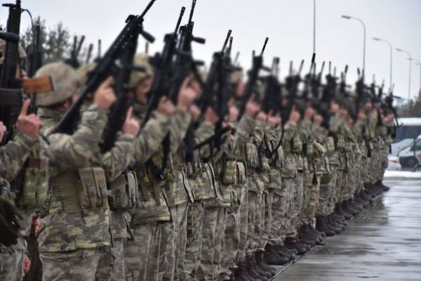 Kars'tan bir tabur komando Şanlıurfa'ya uğurlandı