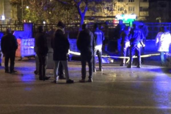 Çöpte kadın cesedi buldular
