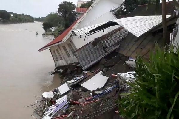 Filipinler'de Usman Tayfunu can aldı