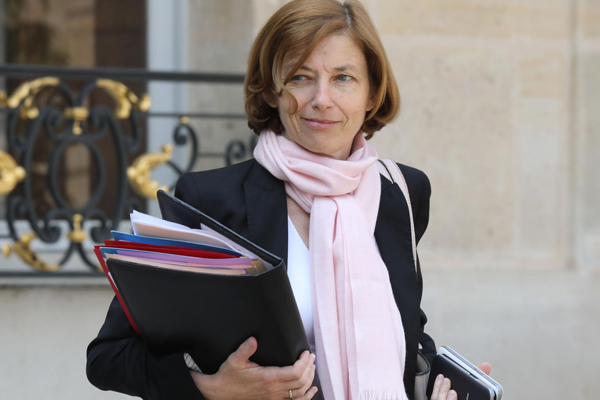 Fransız Savunma Bakanı yeni yılı IŞİD’e karşı savaşan askerlerle kutlayacak