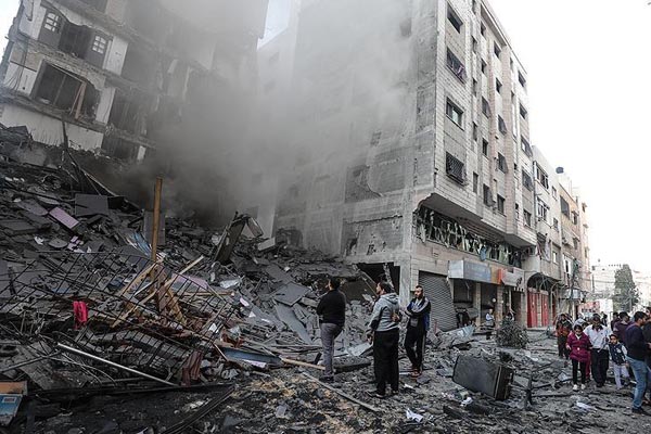 İsrail 2018’de Gazze’yi 865 kez bombaladı