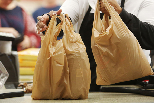 Poşetlerden alınan ücretin nereye harcanacağı açıklandı