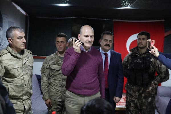 Bakan Soylu, yeni yıla askerlerle ‘merhaba’ dedi