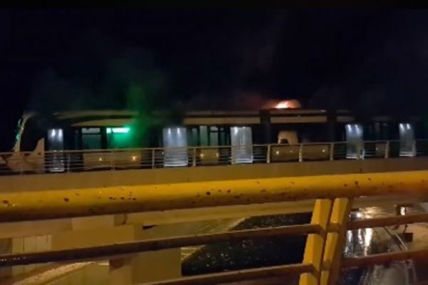 Tramvay vagonunda yangın