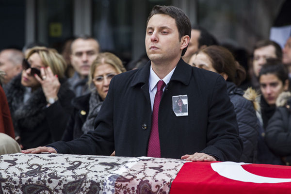 Öğrencisi tarafından vahşice öldürülen Ceren Damar'ın eşinden ders gibi sözler.