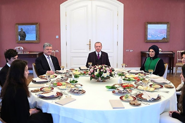 Cumhurbaşkanı Erdoğan, Poroşenko ile görüştü