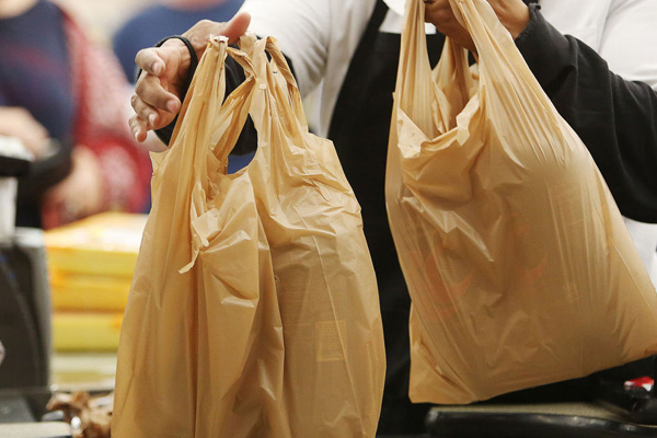 'Ücretli poşetler reklam içermesin' talebi