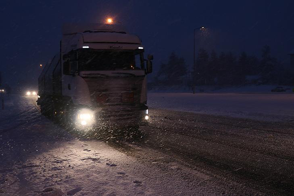 Bolu Dağı'ndan geçecek tırlara zincir mecburiyeti