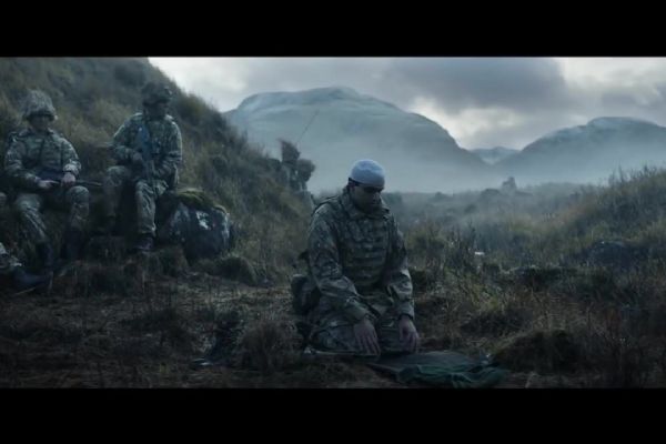 İngiliz ordusundan Müslüman vatandaşlara ince mesaj