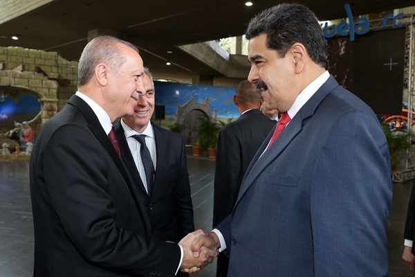 Erdoğan ve Maduro telefonda görüştü