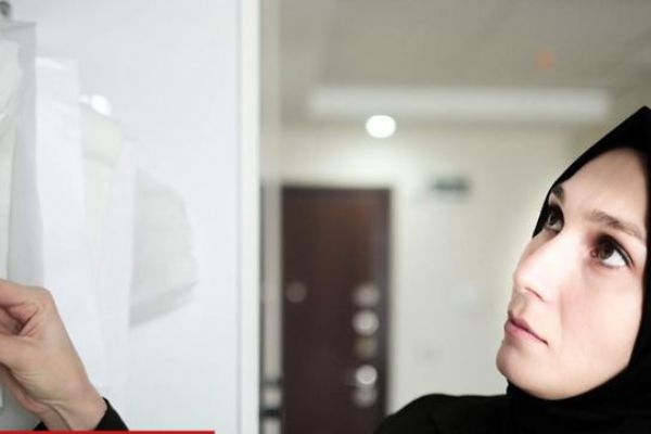 Muhafazakâr modacı ve blogger kadın,'Benim başörtüm siyasi bir simge değil'