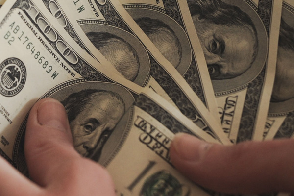 Dolar’da sert yükseliş